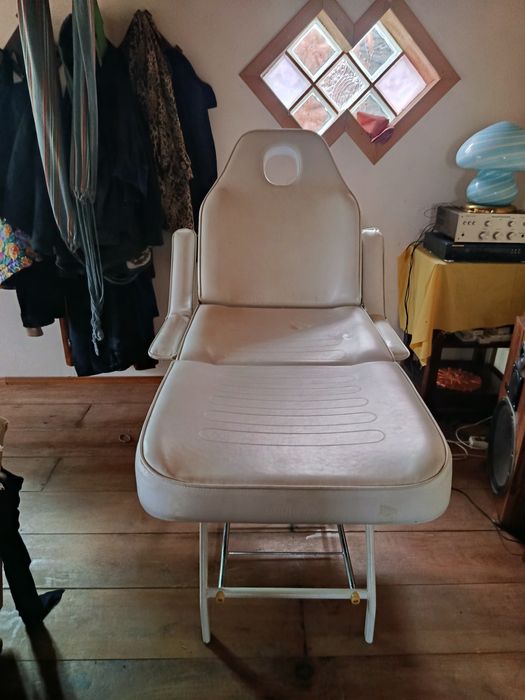 Marquesa Branca com orifício facial