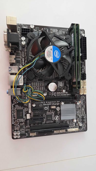 Gigabyte GA-B85M-DS3H+ Intel Core i5-4460 4x3,2GHz+4gb+GT610