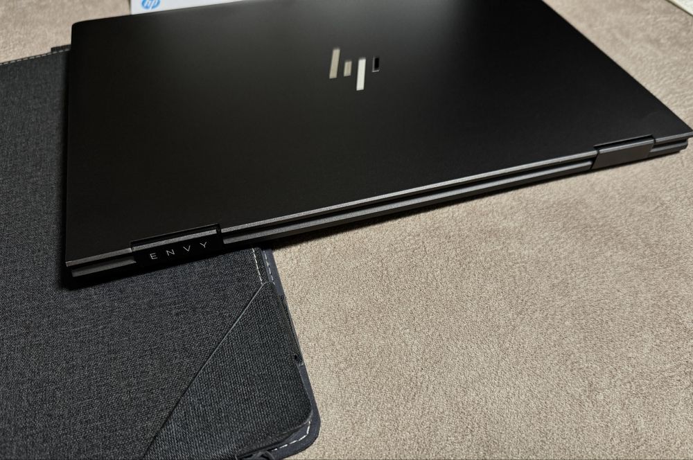 Ноутбук HP yoga  Envy x360 13-ar0005ur (7MW90EA) Black