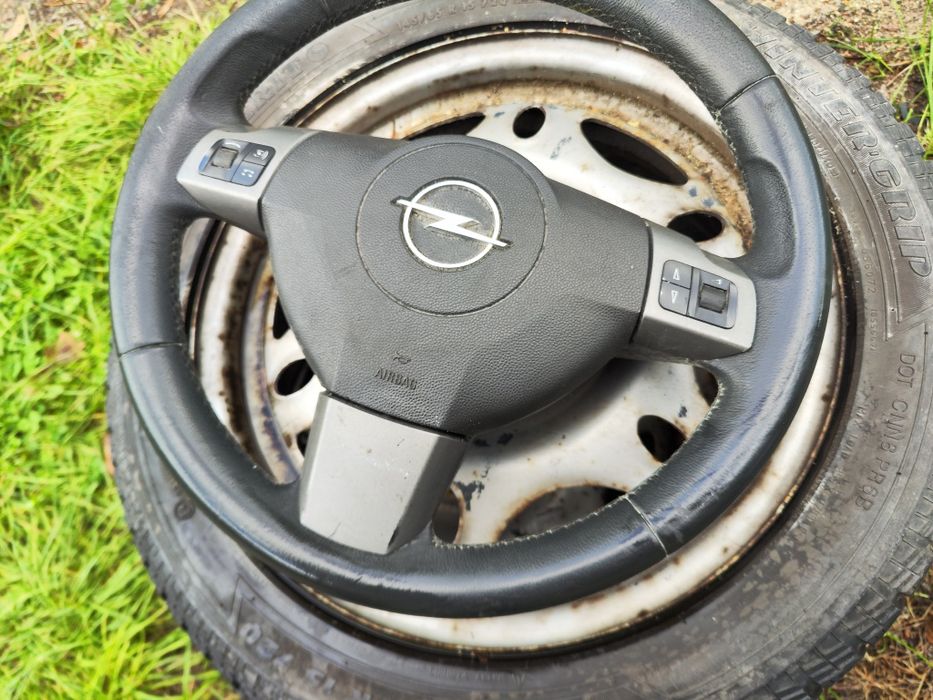 Kierownica opel Zafira b astra H Vectra c