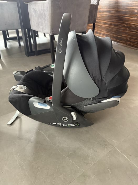 Fotelik  Cybex Cloud Z i-Size z baza obrotową