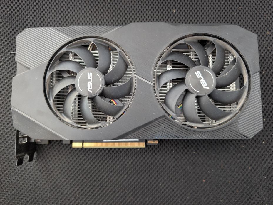 Karta graficzna RTX 2060 Asus