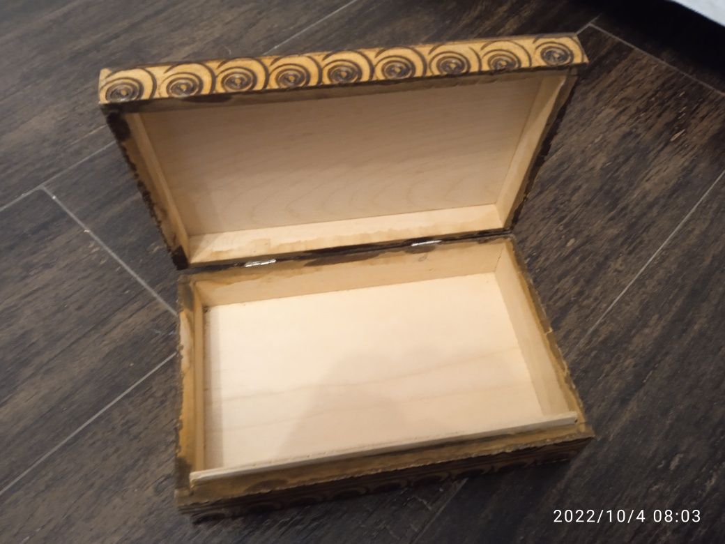 Drewniana szkatułka -PRL