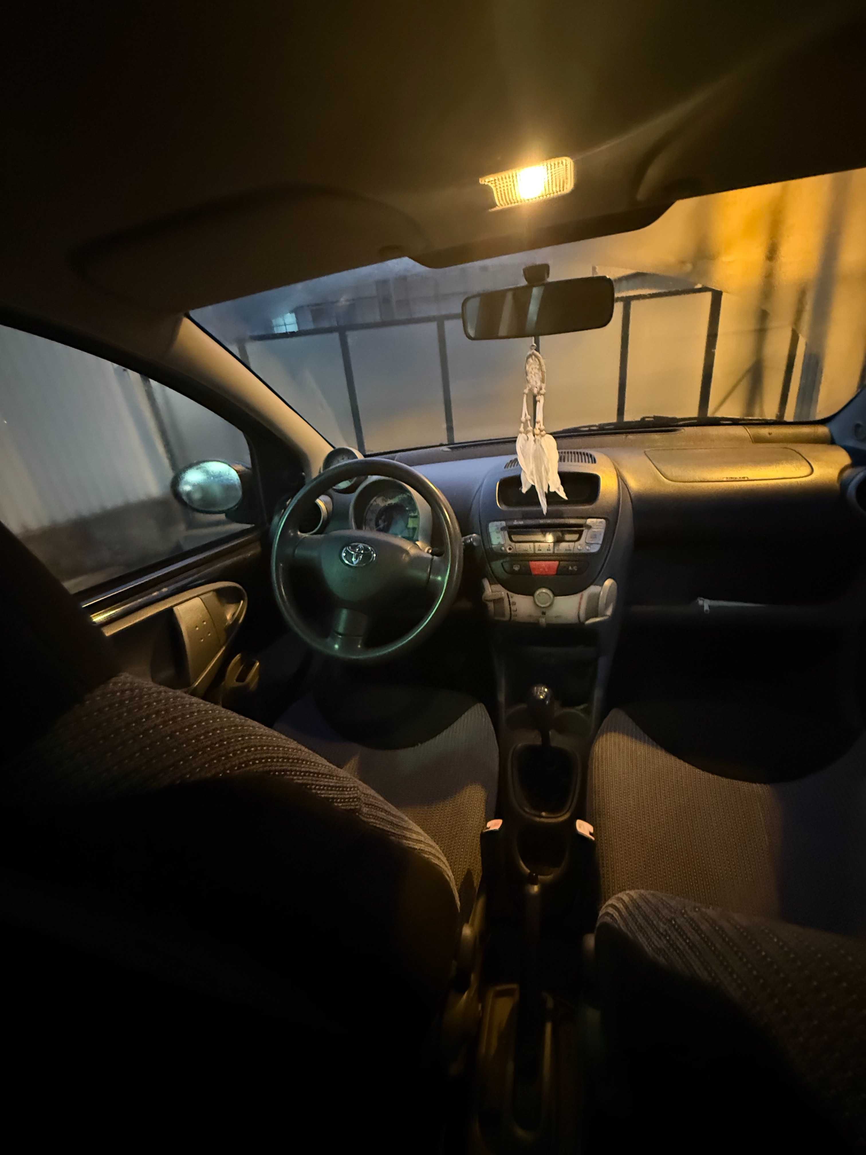 Toyota Aygo 1.0 (68cv) – 5 Portas | Gasolina | Pintura Nova