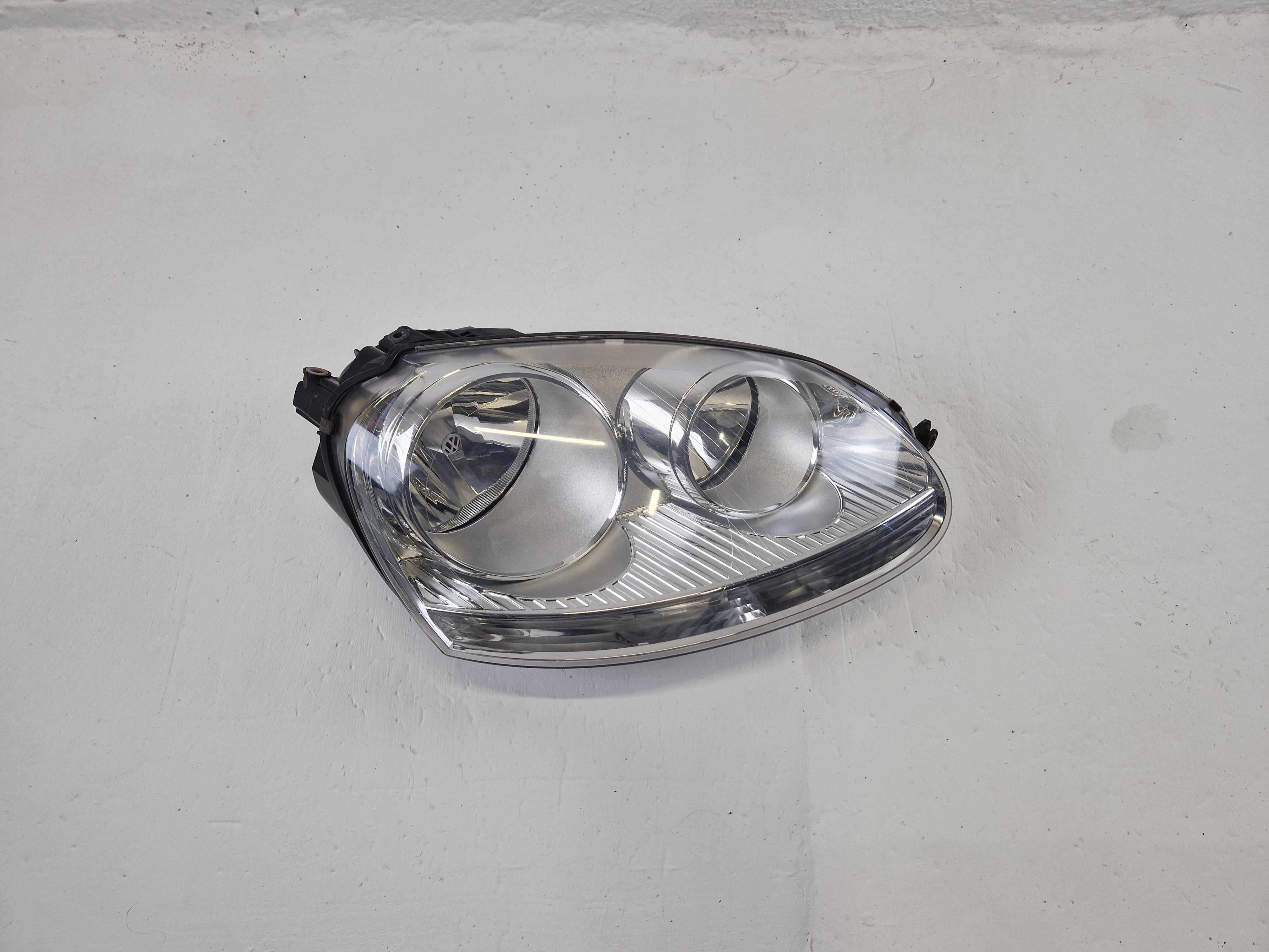 Prawa Przednia Lampa Reflektor VW GOLF 5 V JETTA 03-09r