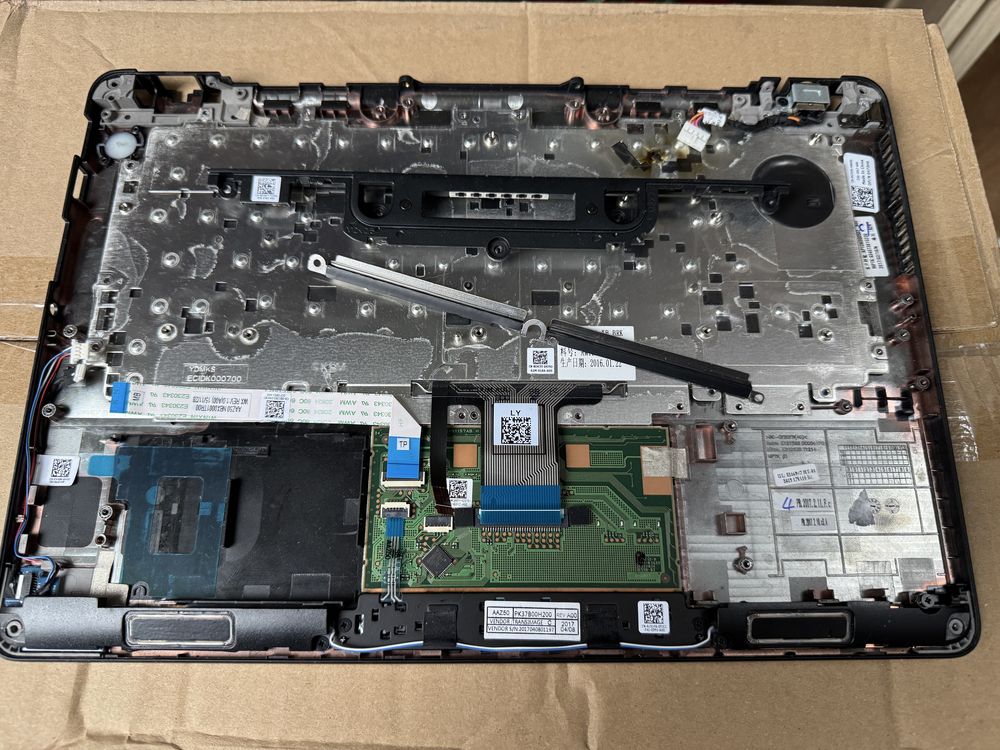 Dell latitude e7270 obudowa palmrest kadłubek