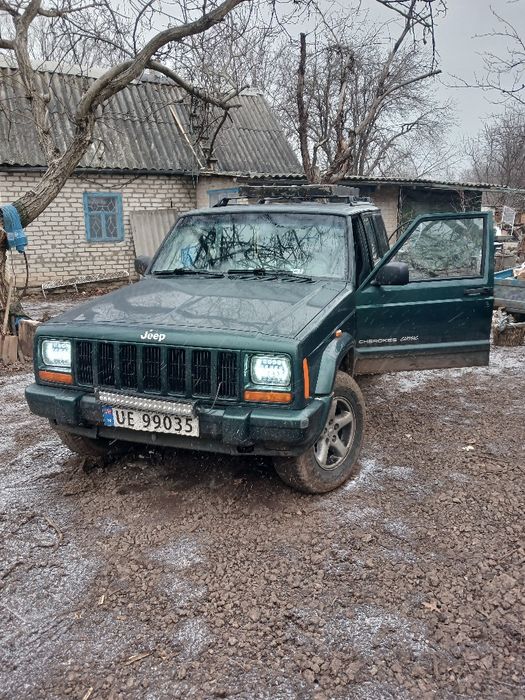 Продам джип черокий або обмін на ук номера