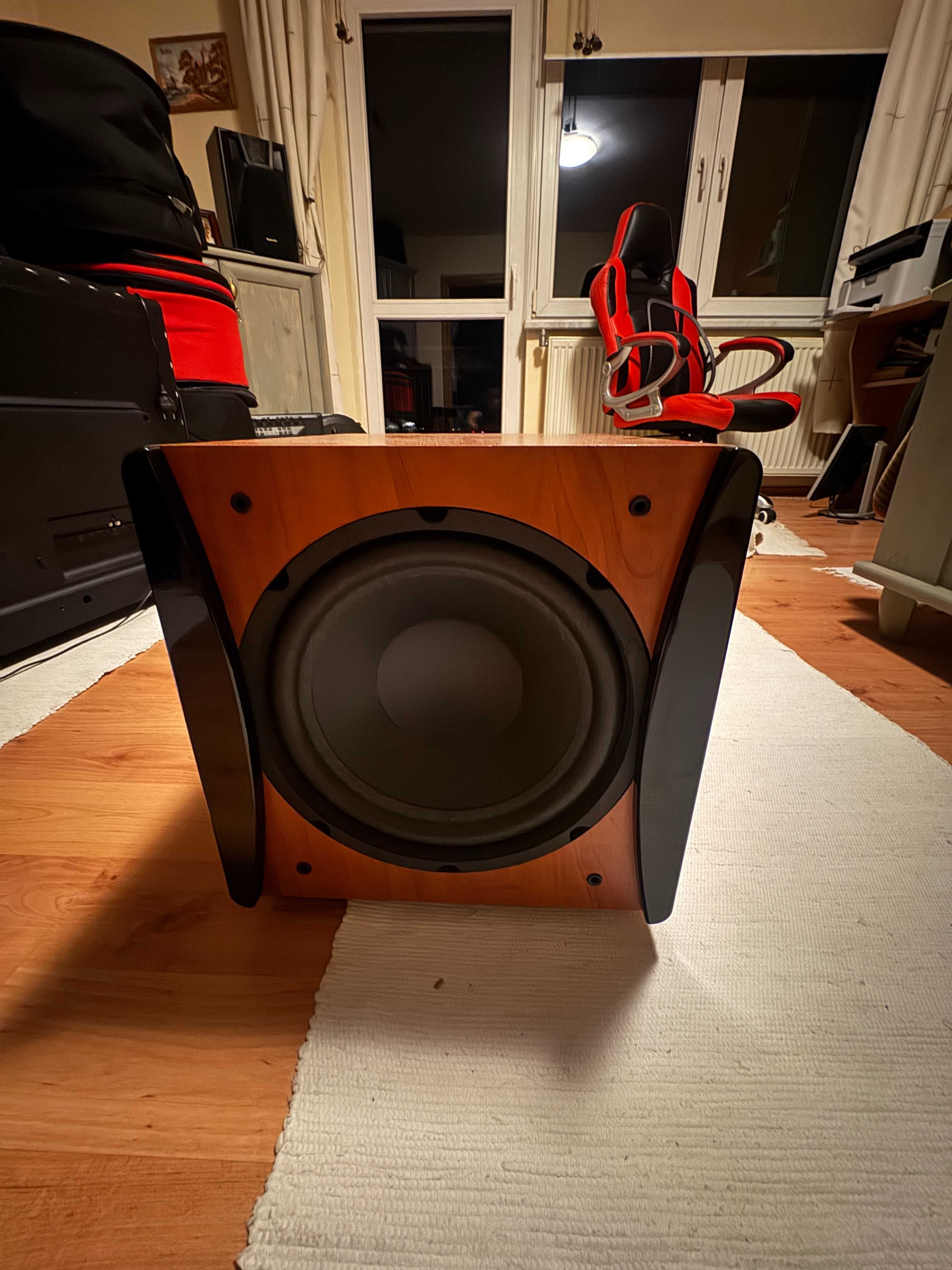 Velodyne Impact 10 - subwoofer aktywny