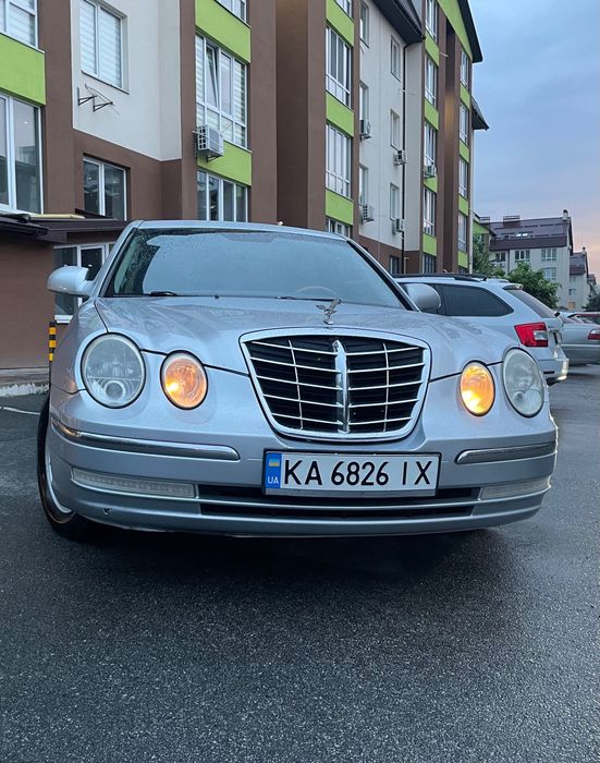 КІА Опірус 3.5 л. 2006 року.