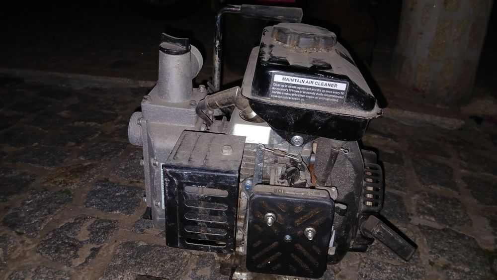 Motor tirar agua