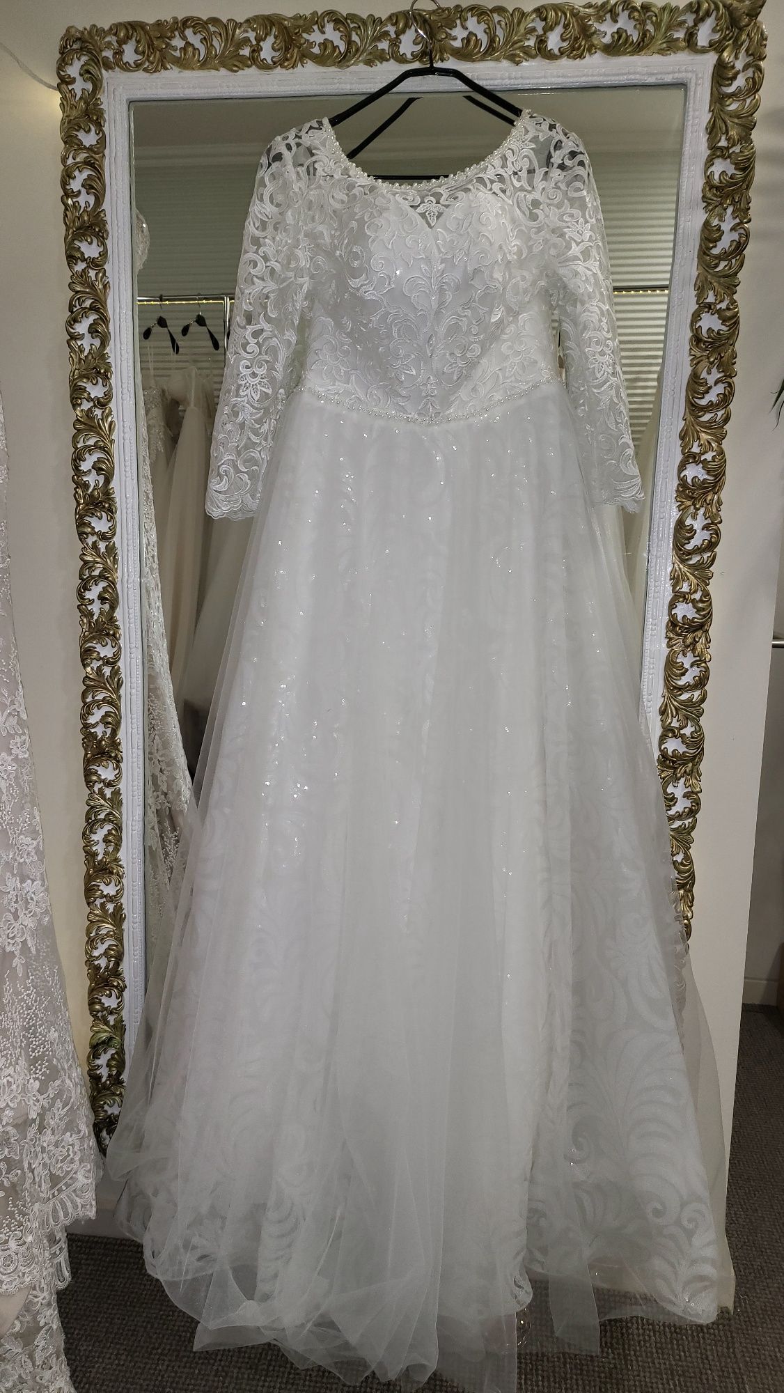 Vestido de Noiva NOVO DE EXPOSIÇÃO tam M