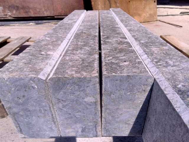 Продам гранитный бордюр. Бордюр из гранита. Бордюр из лабрадорита