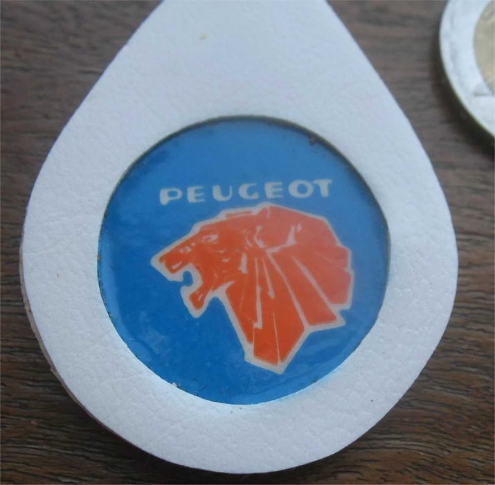 Porta-Chaves - Peugeot (símbolo clássico similar ao actual) - 2