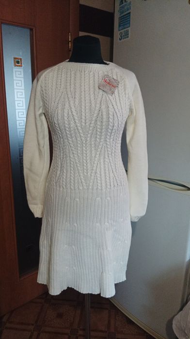 Ликвидация магазина ,Женские Свитера и платья.!