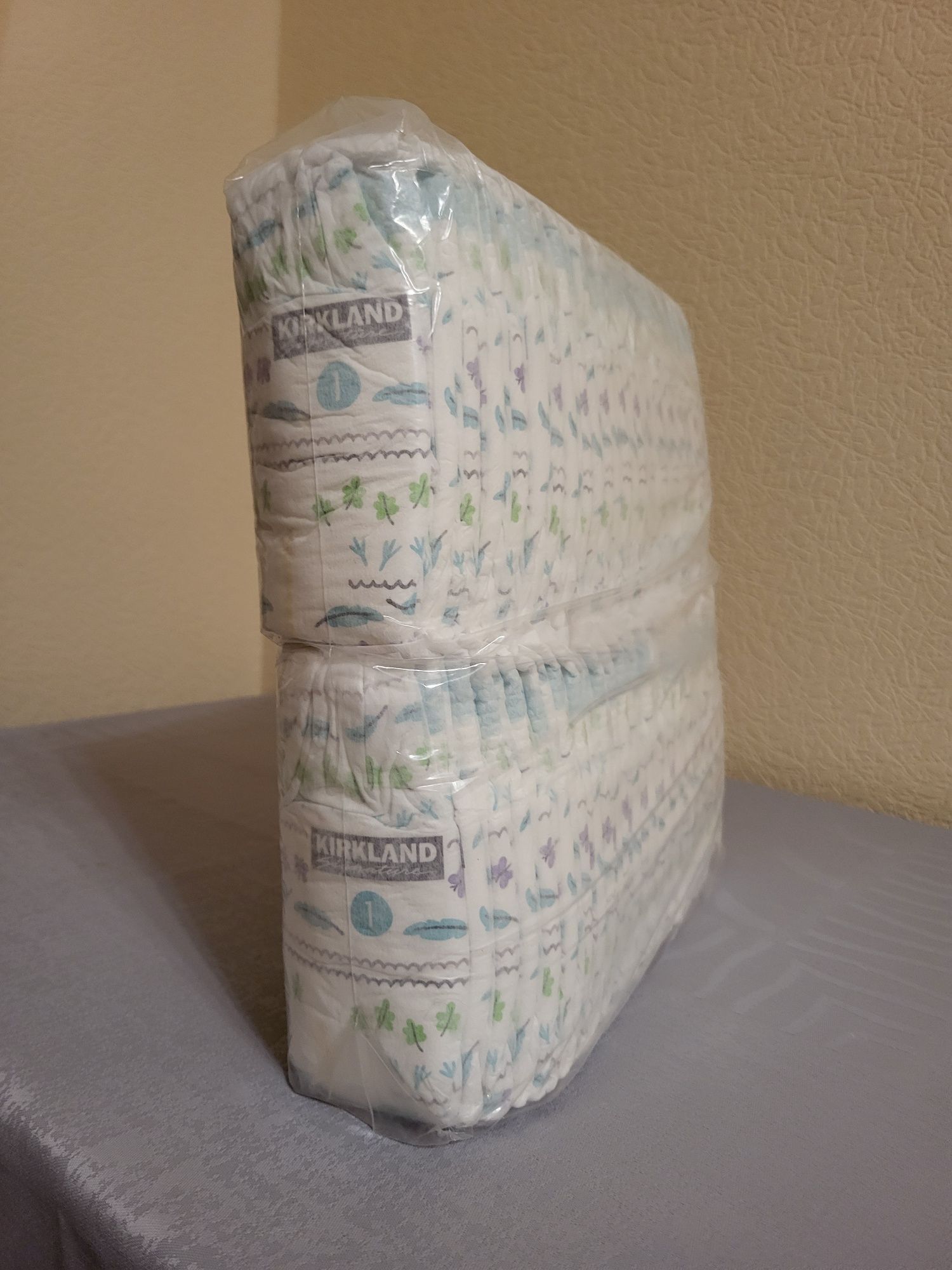 Нові підгузники Huggies N (0), Huggies 1, Kirkland 1, виробник США