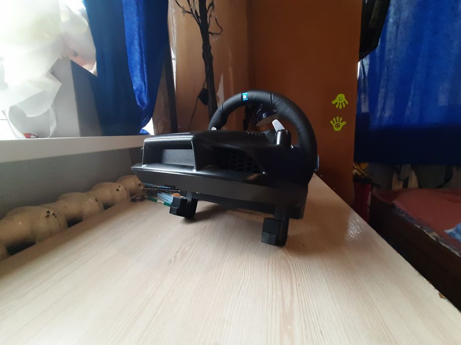 Руль от компании Logitech  руль Logitech g29+кпп