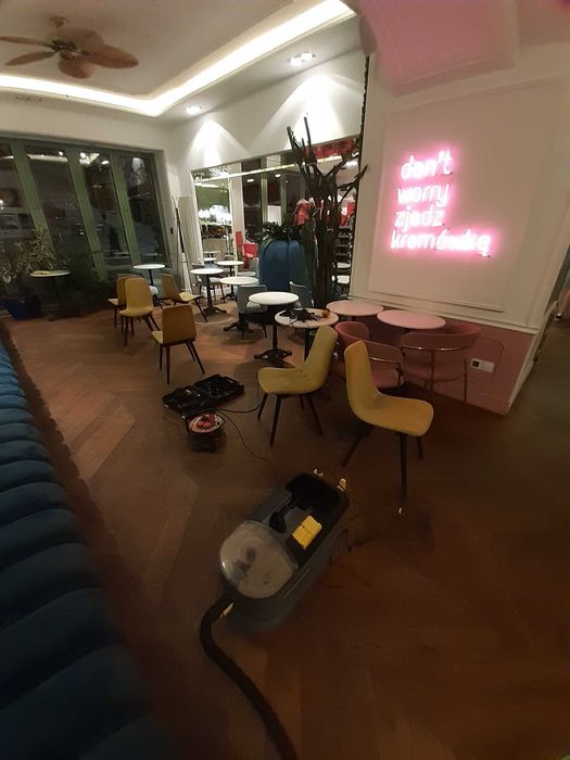 Pranie tapicerki meblowej, czyszczenie narożnika, dezynfekcja