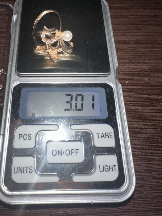 Каблучка з жемчугом розмір 17.5-18