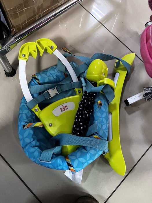 Дитяча гойдалка-стрибунець