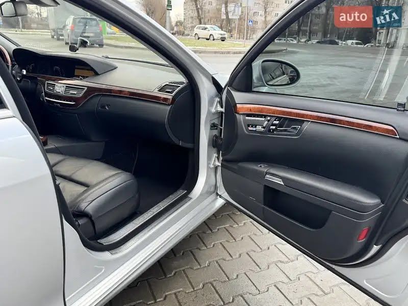 Мерседес S550 4matic в рідній фарбі