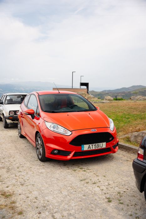 Ford Fiesta ST 1.6 182 cv