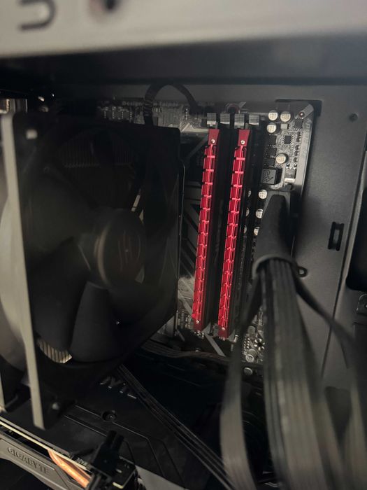 Komputer stacjonarny AMD Ryzen 5/GTX 1060 6GB/16GB RAM/SSD+HDD 1,5TB