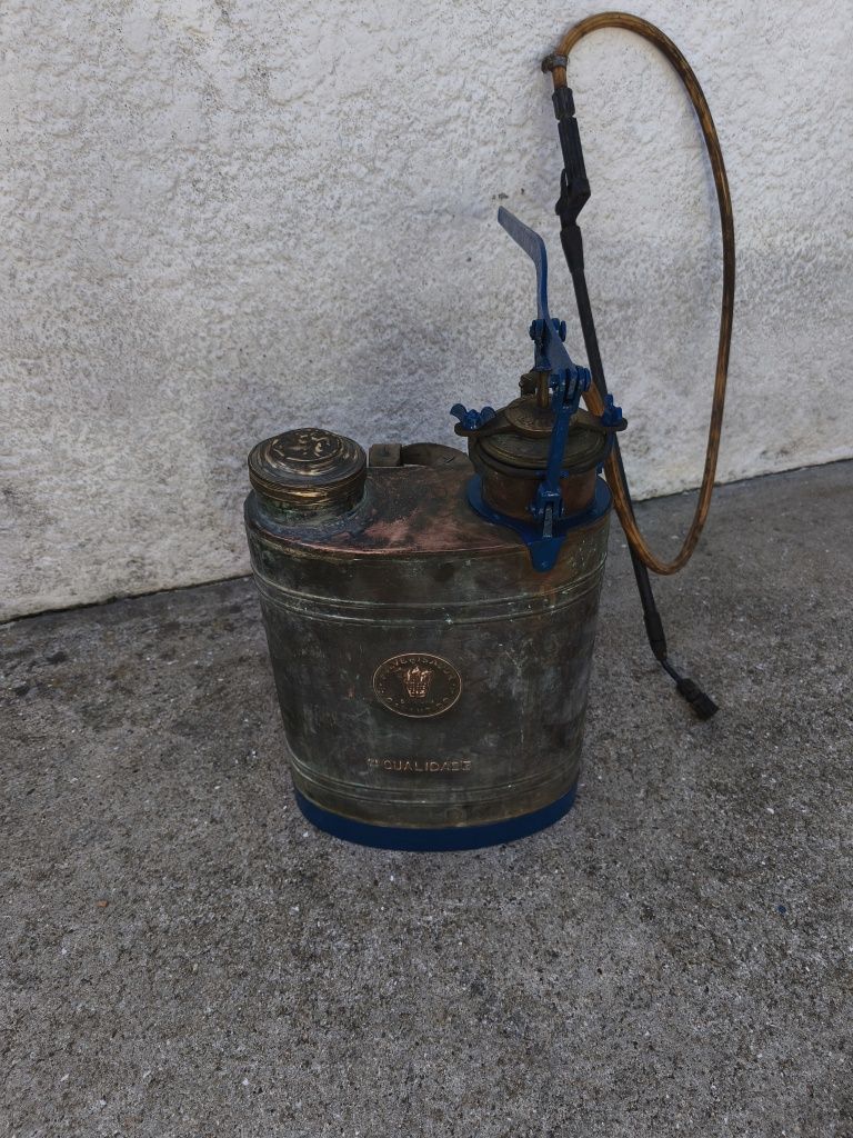 máquina de sulfatar/ pulverizador em cobre antiga