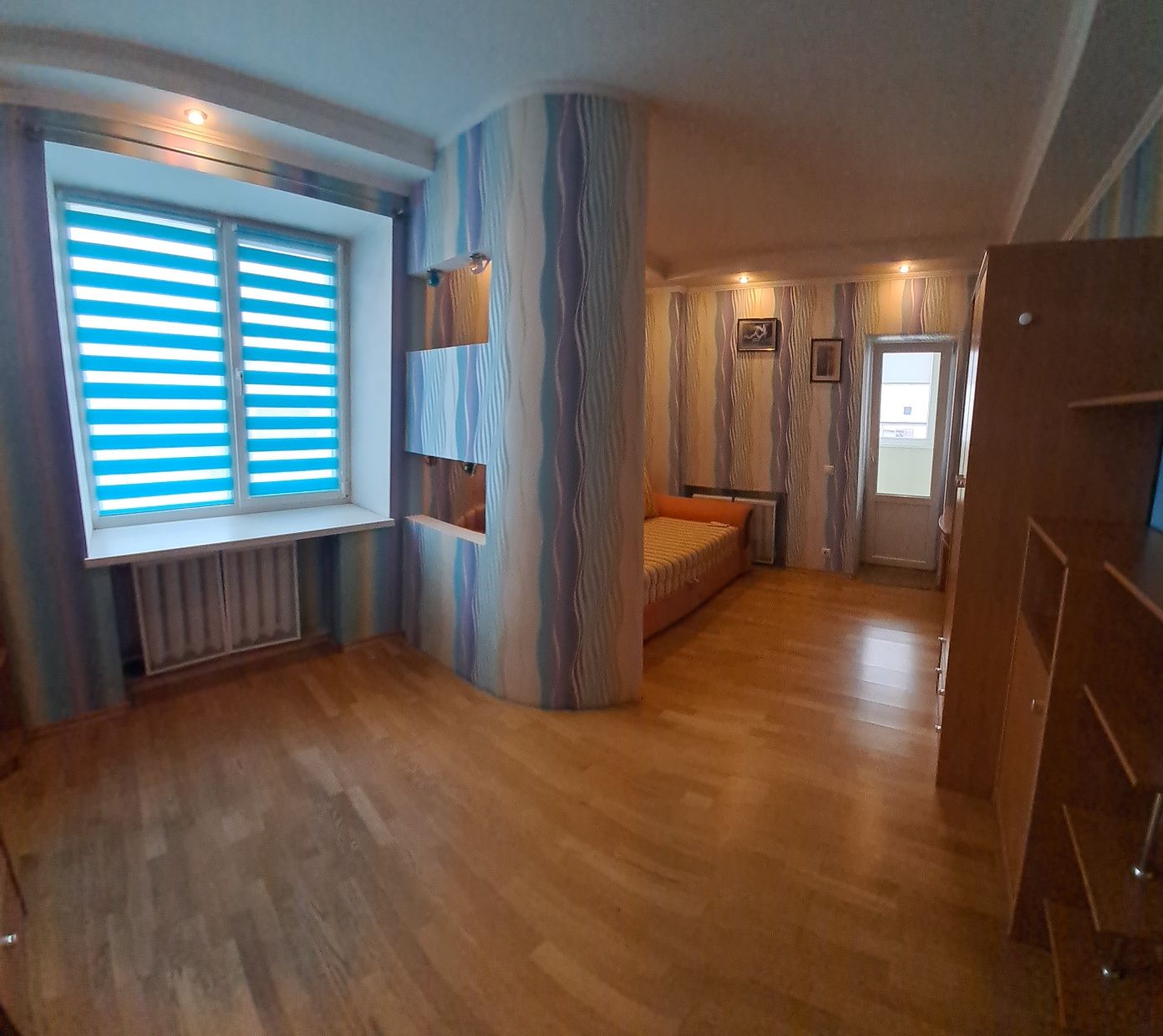Продам 3 к.кв. вул.Грушевського б.11 р-н Парку, відмінний стан