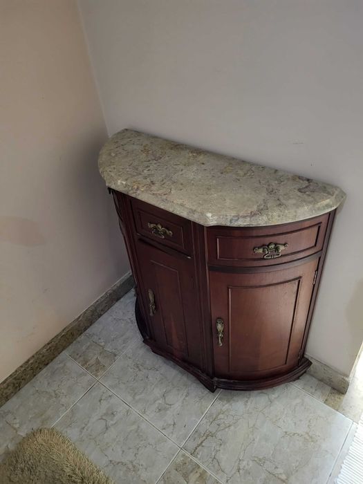 Móvel de Entrada Antigo