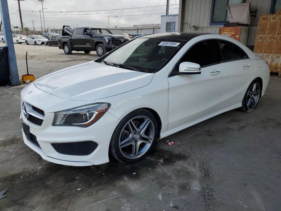 Mercedes-Benz CLA MERCEDES-BENZ CLA 2015  / Pakiet AMG / 4MATIC / Łatwa naprawa