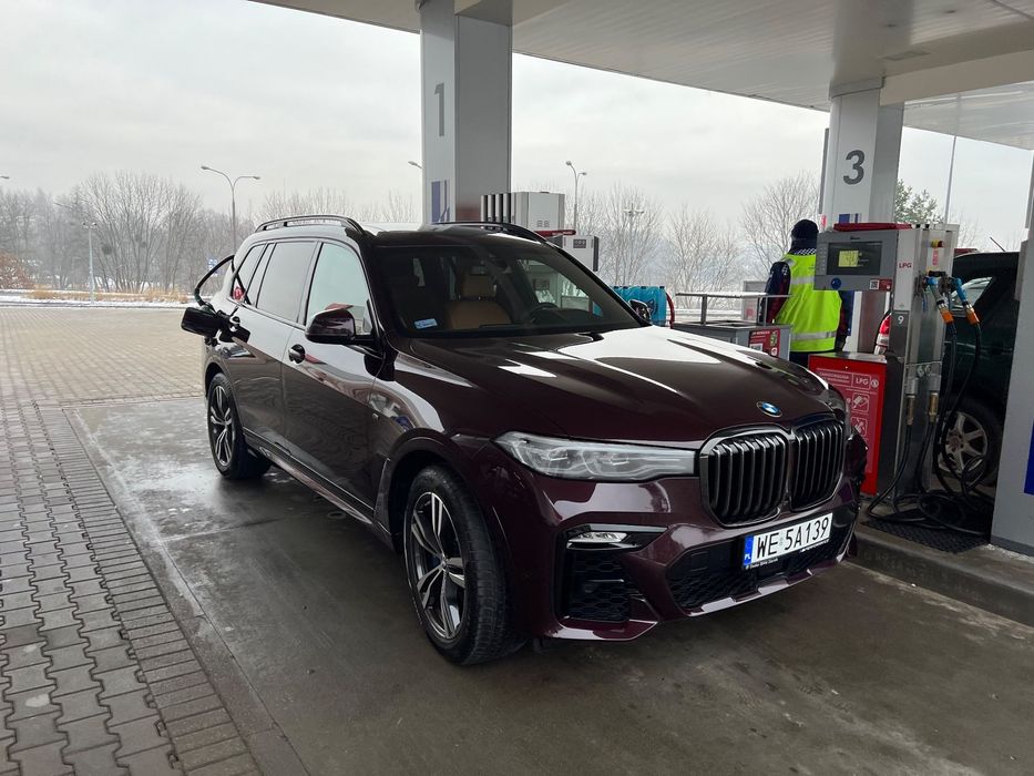 BMW X7