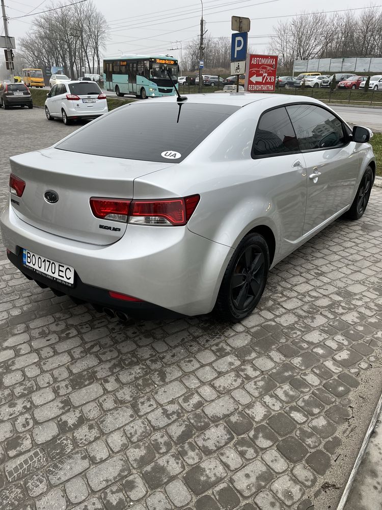 Kia Forte Koup (Cerato купе)