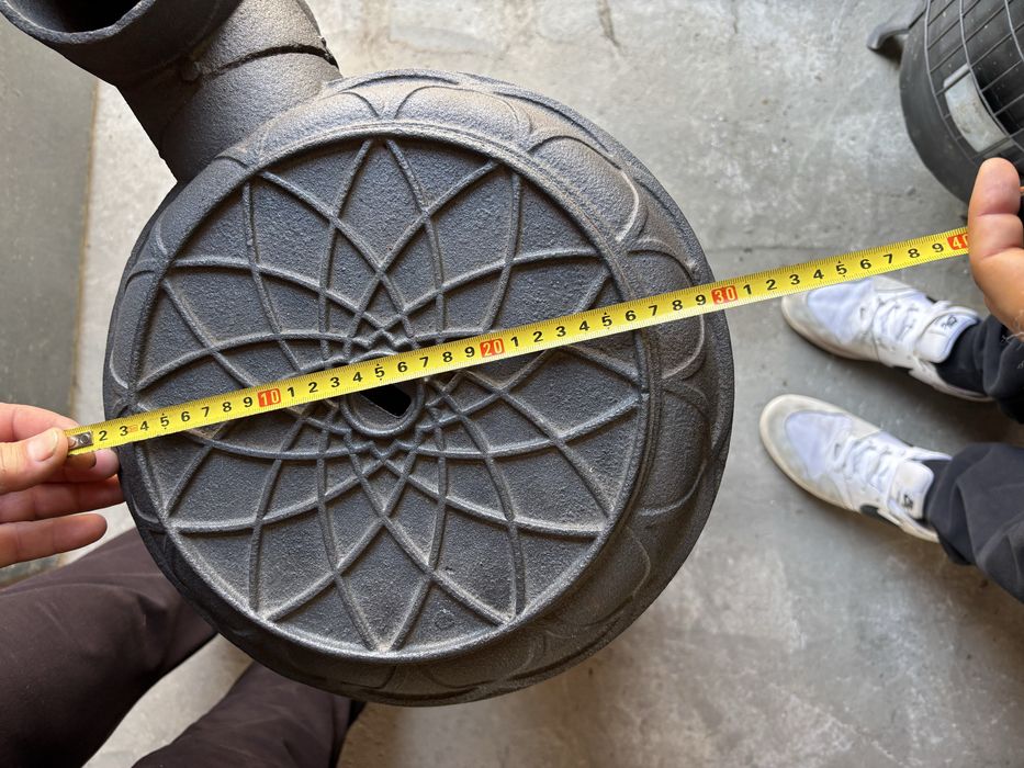 Salamandra antiga em ferro fundido LOMA - Bom Estad