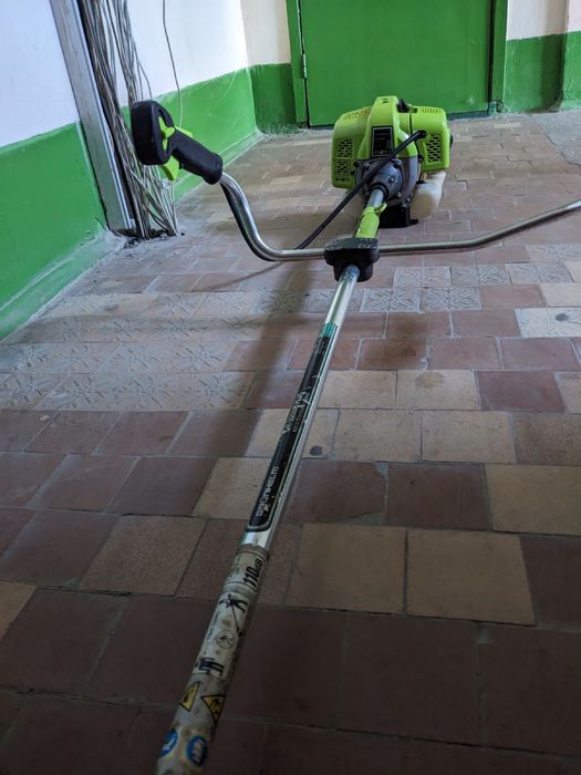 Бензокоса Crunhelm