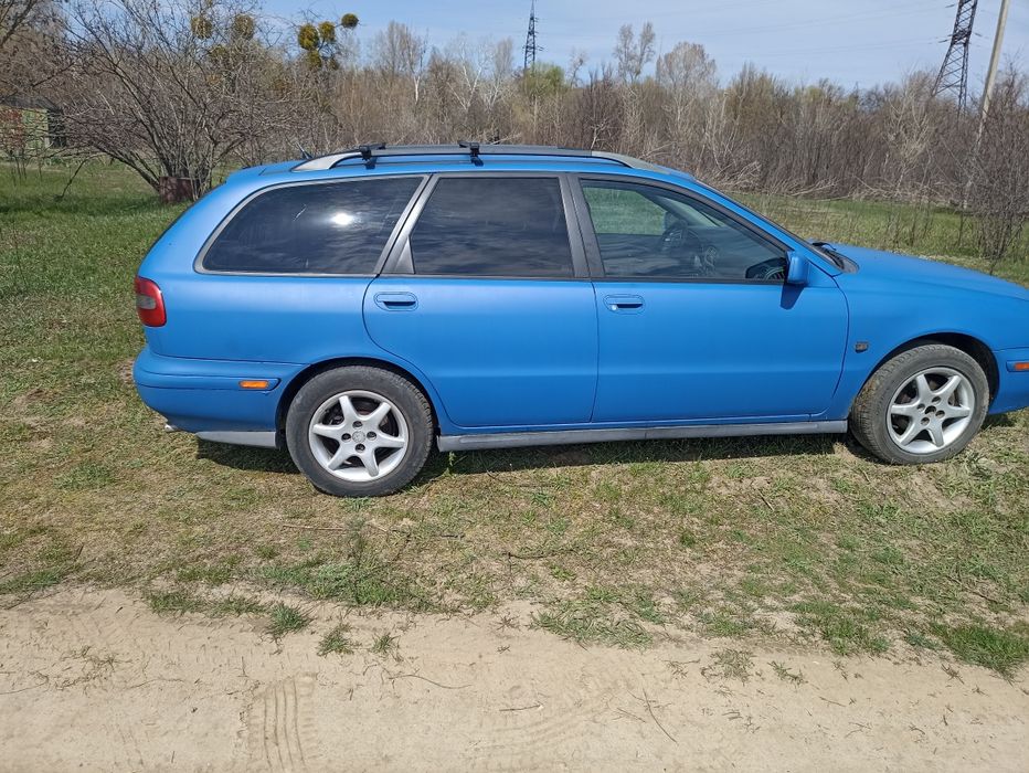 Volvo V40 2.0 газ/бензин