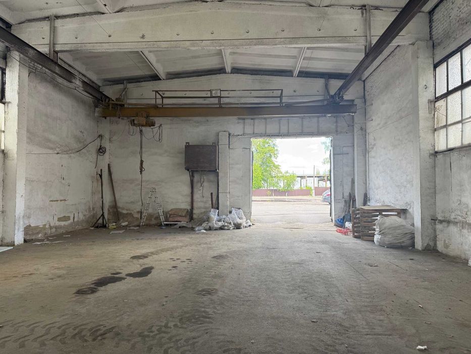 Продам склад 960 м² з кран-балкою 5 т та 90 кВт | Вороновиця