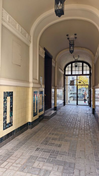 Mieszkanie w zabytkowej kamienicy w centrum Łodzi – ul. Sienkiewicza