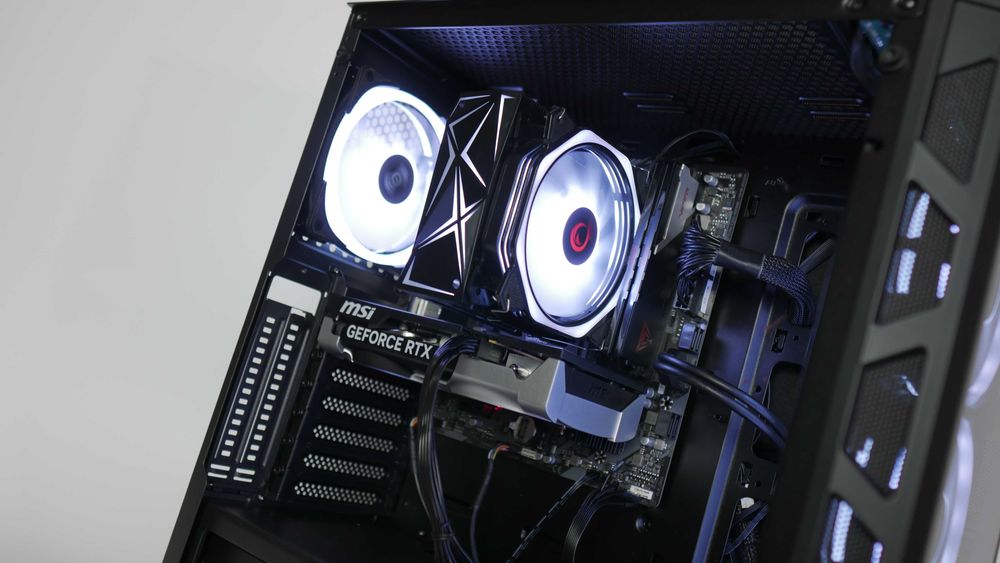 Komputer gamingowy I5 14400F / 32GB DDR5 / 1TB / RTX 5060 FV
