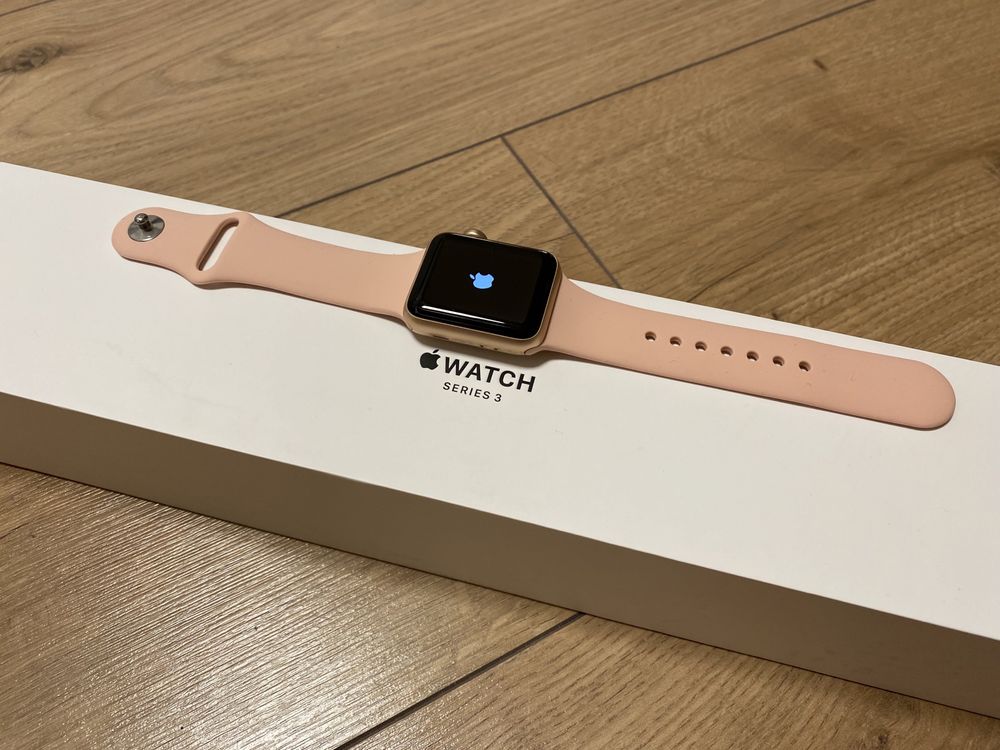 Apple Watch seria 3 GOLD A1858 w bardzo fajnym stanie!