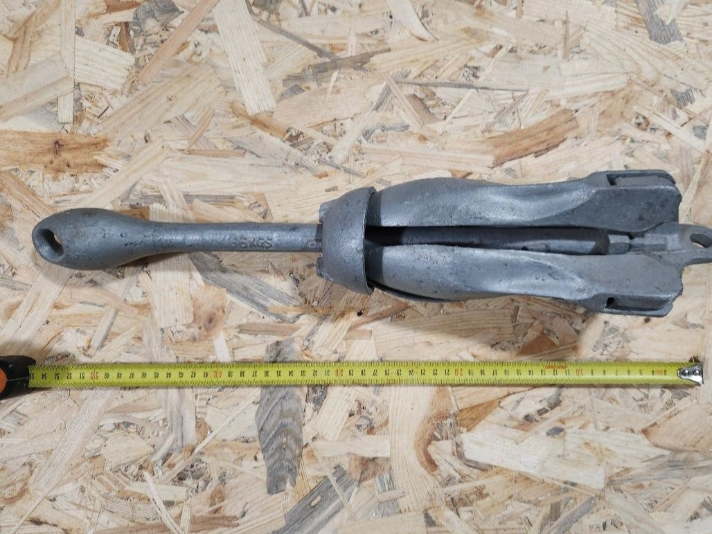 Продам якорь складной 6 кг