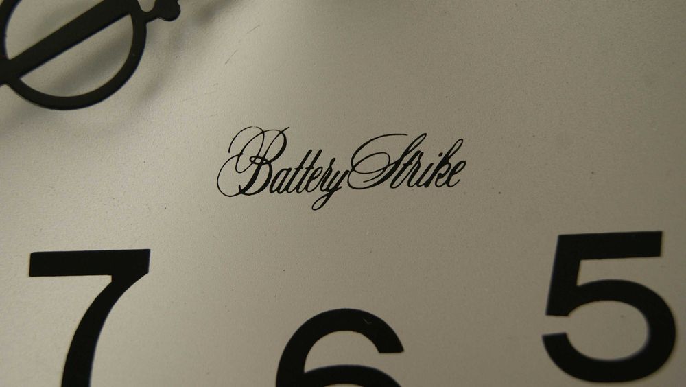 321 Zegar mechaniczno-elektryczny Japoński Rythm