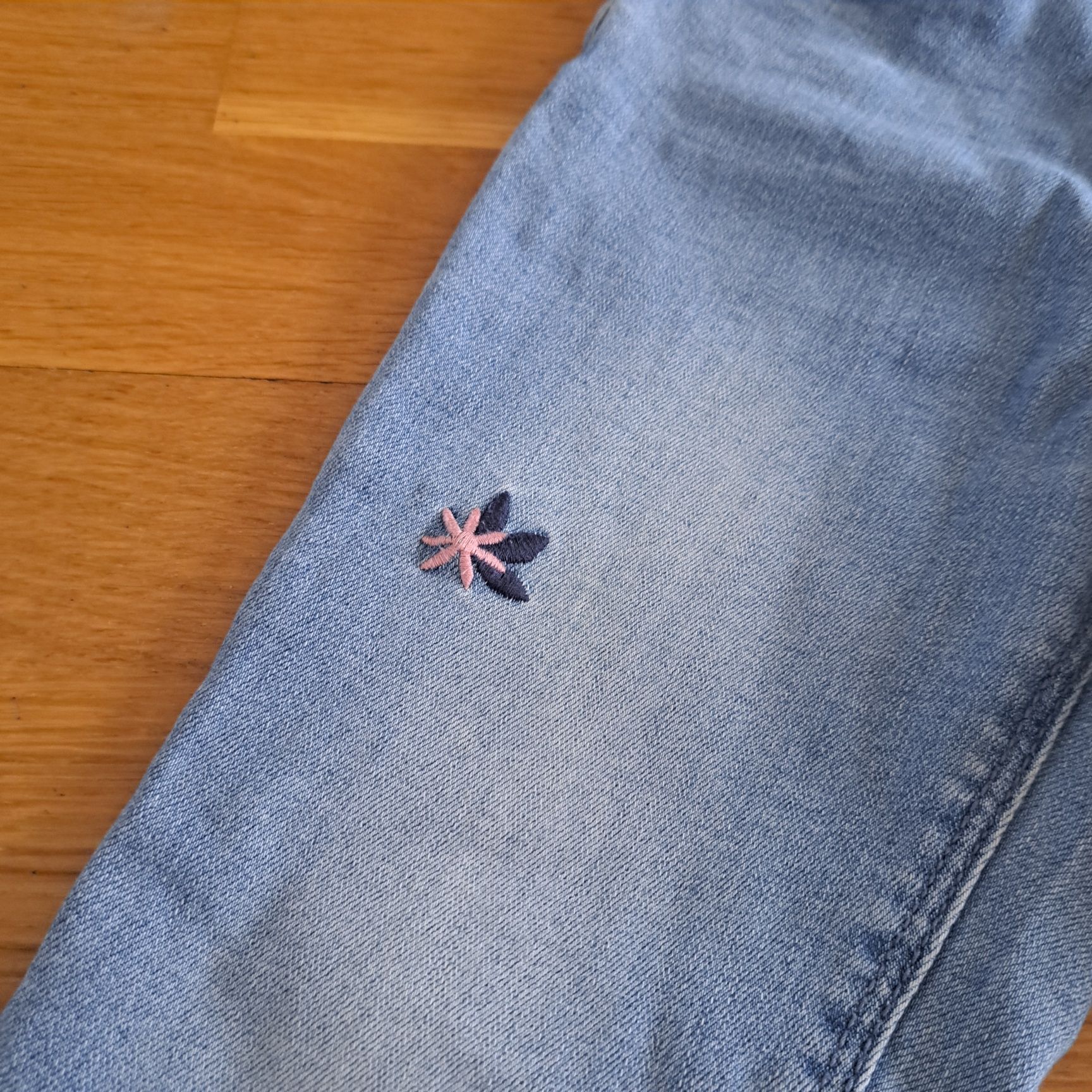 Spodnie jeans slim dla dziewczynki