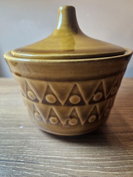 Cukiernica chodziez porcelit prl