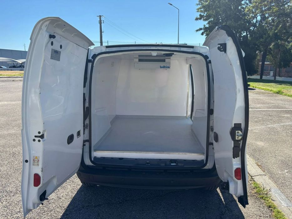 Renault KANGOO SISTEMA DE FRIO -5º - FRIO PARQUE - IVA DEDUTÍVEL