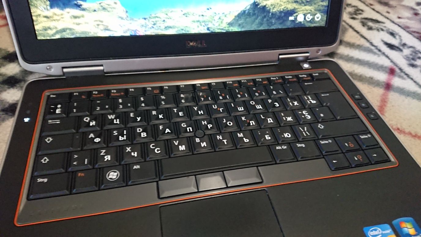 Ноутбук Dell Core i5 SSD240