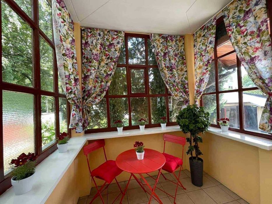 Nowy hostel Warszawa Bemowo Wola Włochy