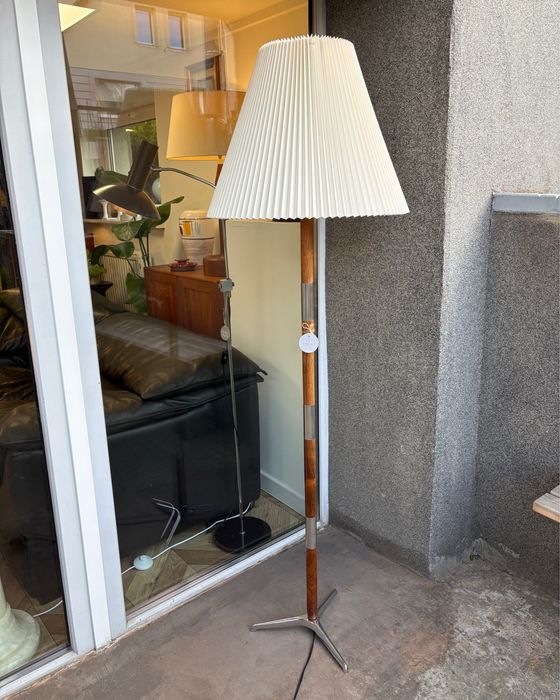 Skandynawska lampa podłogowa chromowana Dania 1960 vintage mid century