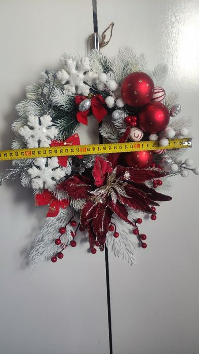 Wieniec świąteczny na drzwi do świata Boże Narodzenie
