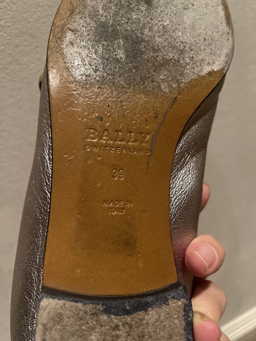 Лофери жіночі Bally розмір 39