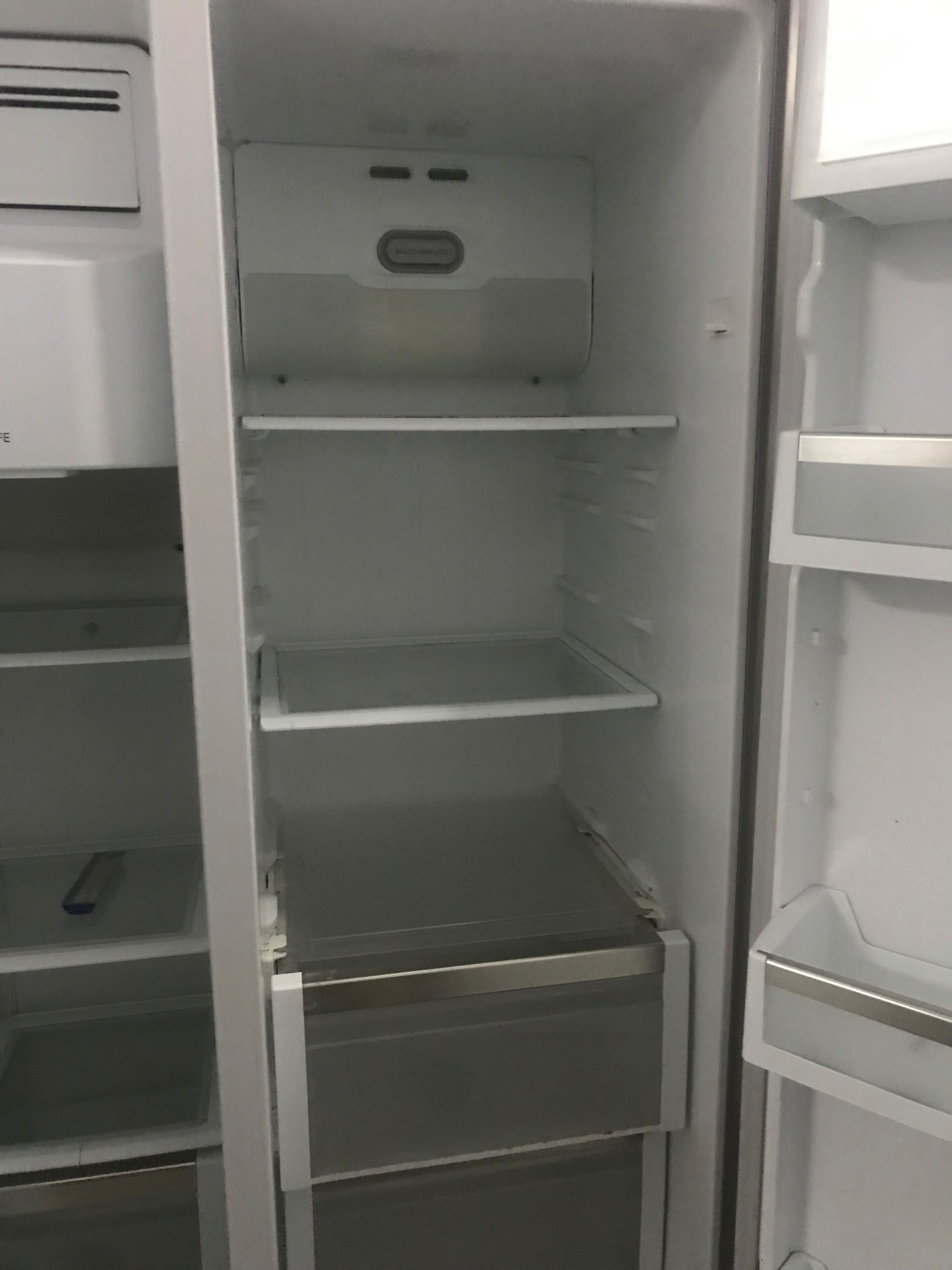 Холодильник Сайт-Байсайт Сіменс